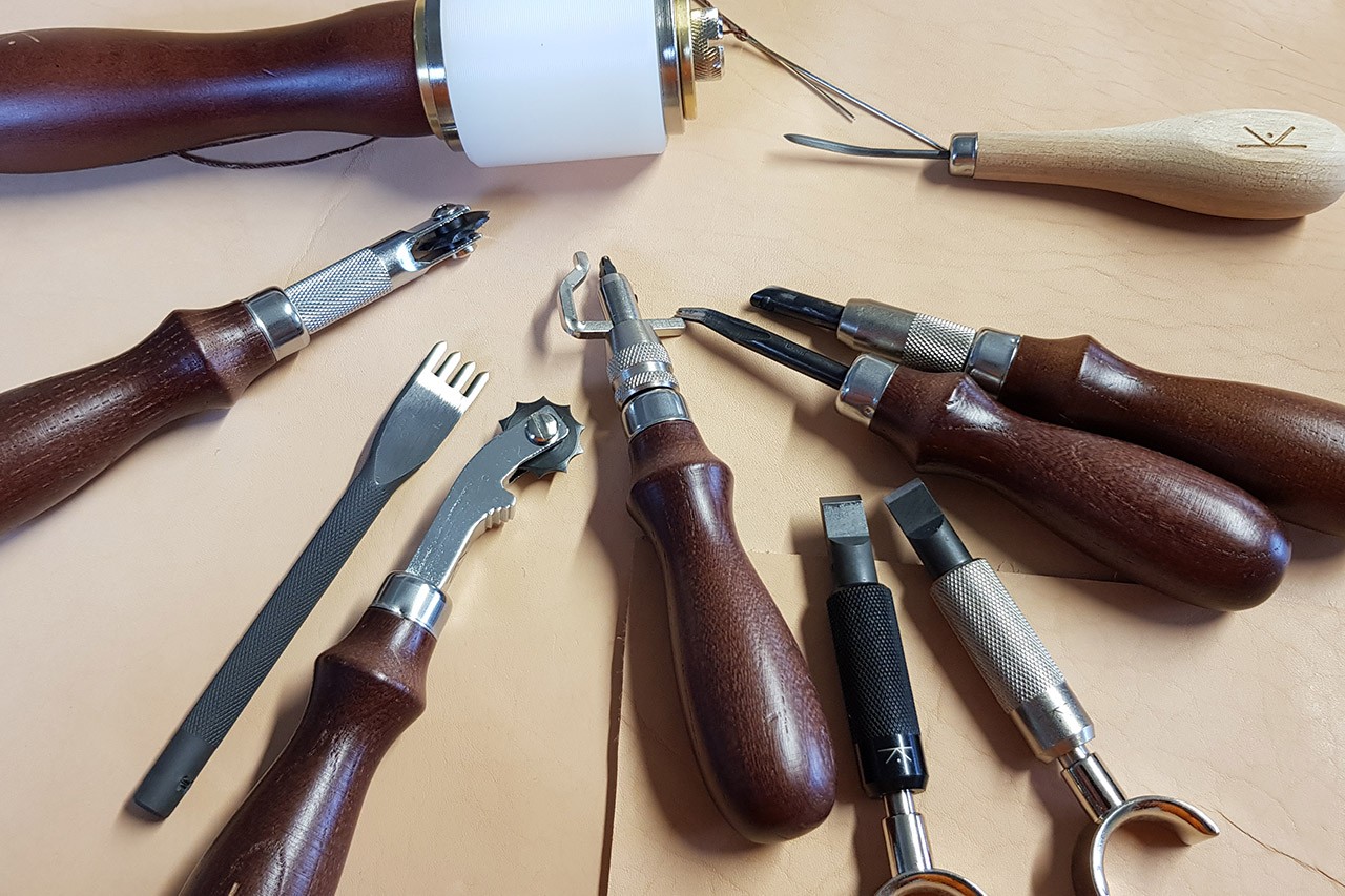 basic-leather-working-tools-for-beginners
